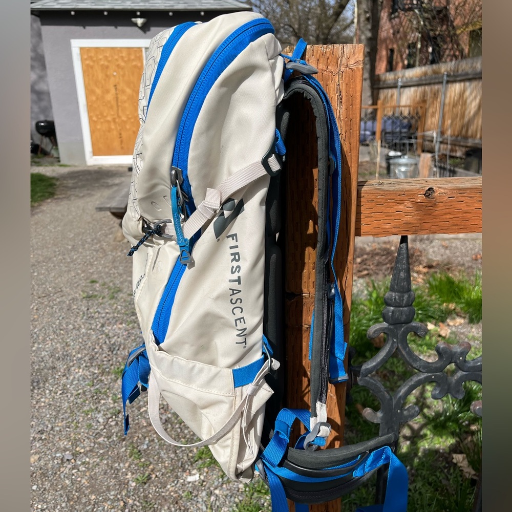 Eddie Bauer Alchemist 25/35L Backpack